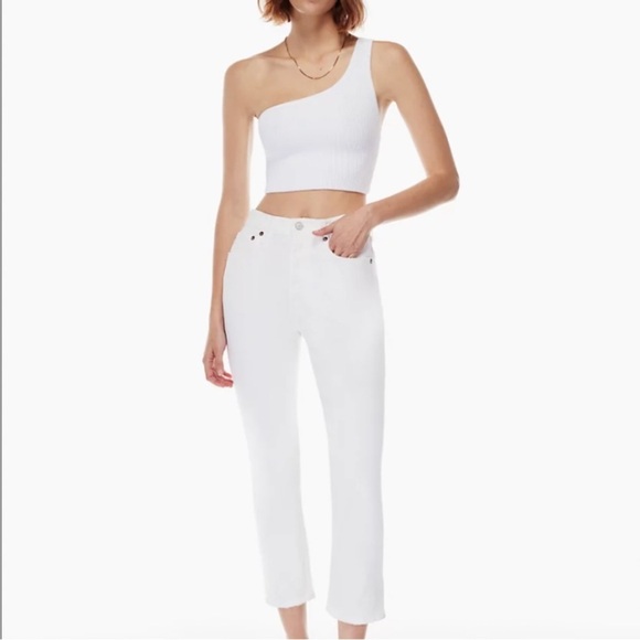 Agolde Riley High Rise Straight
Crop
Color: Sour Cream Size 25
Raw Hemline - Picture 1 of 15